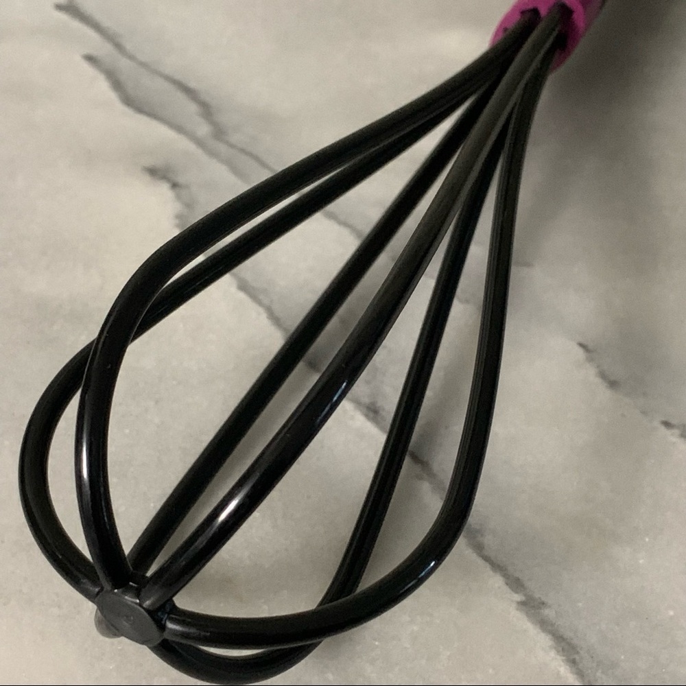 Tupperware  Whisk New - Picture 2 of 5